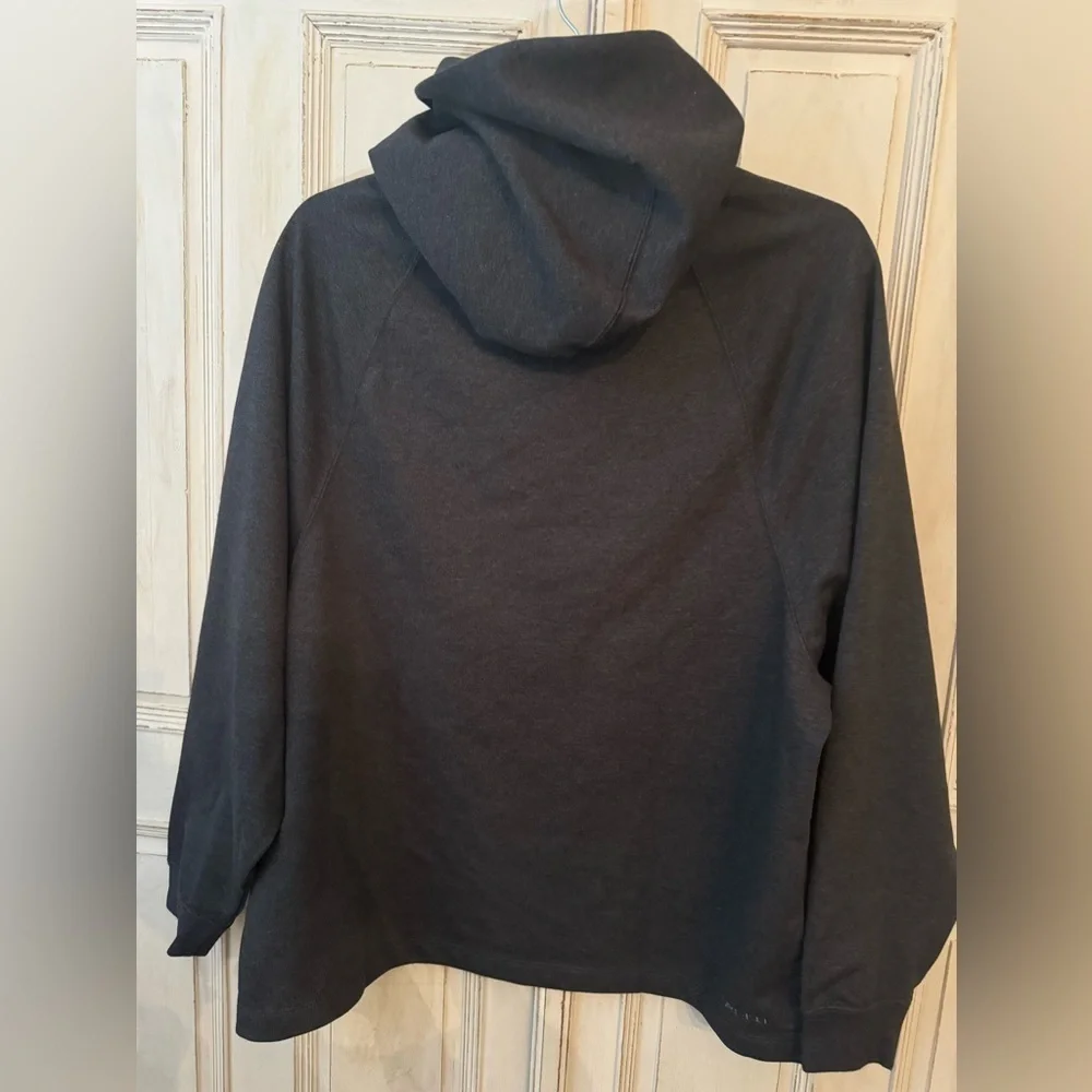Nike DRI-FIT boys X-large sweatshirt